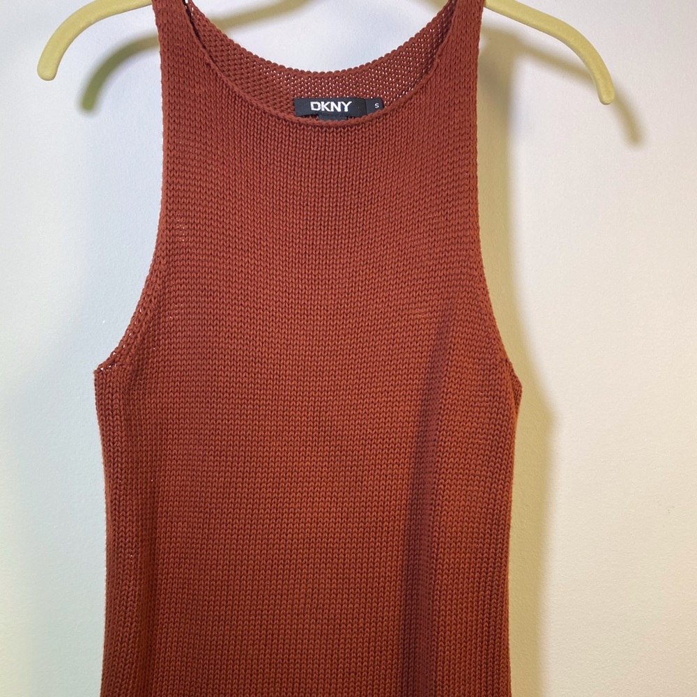 Chestnut brown open weave tank top